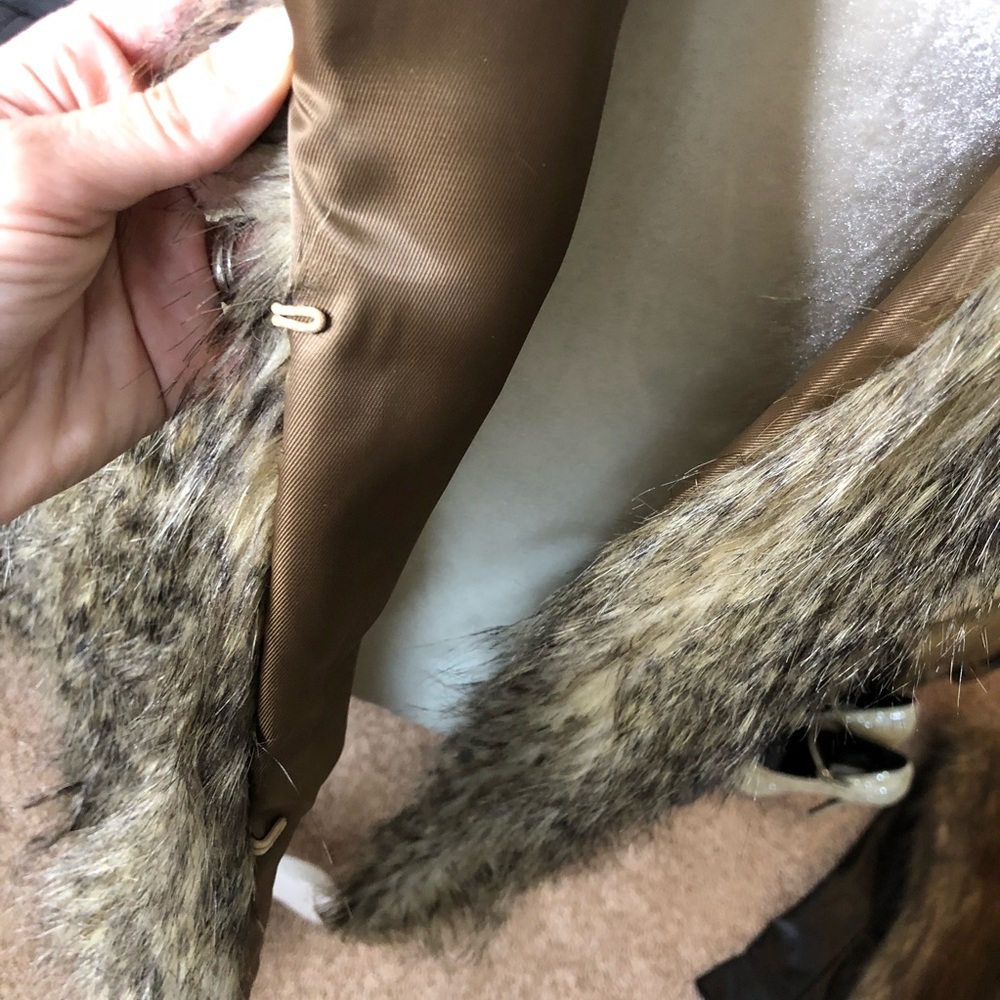 Faux Fur Vest - Picture 7 of 8